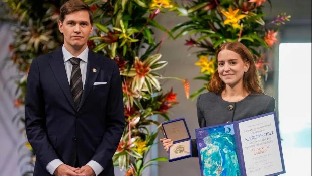 La hija de Corina Machado recibió el Nobel de la Paz en lugar de su madre