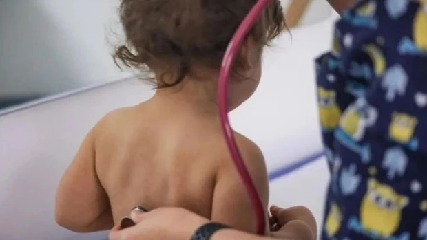 Alerta epidemiológica: un nuevo caso de dengue y 77 de Coqueluche