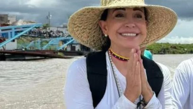 Machado salió de Venezuela en barco para intentar llegar a Oslo, según Wall Street Journal