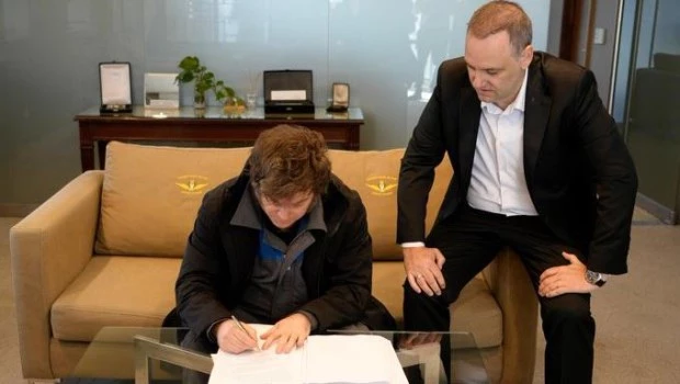 Reforma Laboral: Milei firmó el proyecto y lo envió al Congreso