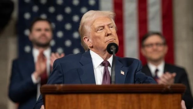 "Estamos empezando por tierra", dijo Trump sobre ataques militares contra Venezuela