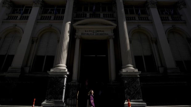 Desde enero las bandas de flotación del dólar se actualizarán por inflación