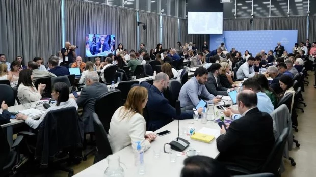 Diputados: el oficialismo fideliza aliados y busca aprobar este miércoles el Presupuesto y otras dos leyes clave