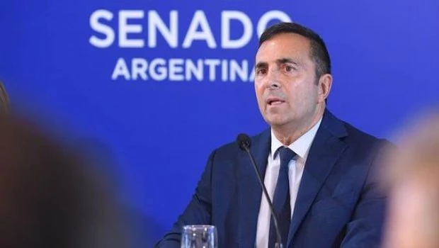 Cordero dijo en el Senado que el proyecto de reforma laboral conserva los derechos “esenciales de los trabajadores”