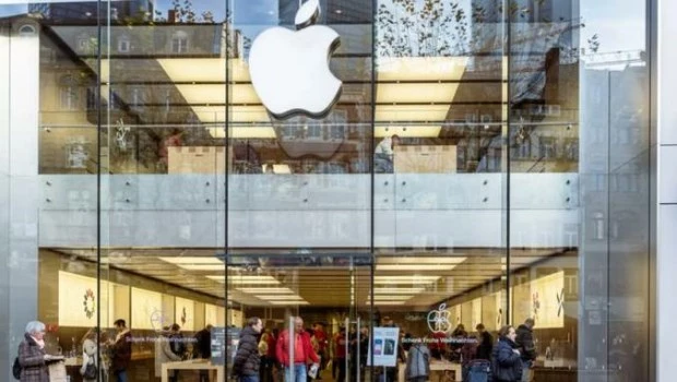 Italia multa a Apple con más de 98 millones de euros