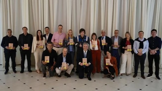 Milei agradeció a sus ministros y los arengó rumbo al 2026 durante la cena en Olivos