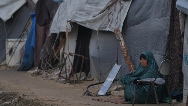 Israel acusa a Hamás de violar el alto al fuego luego de que un soldado resultara herido por una explosión en Gaza