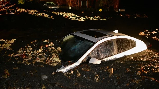 California declara el estado de emergencia en varios condados por una fuerte tormenta invernal