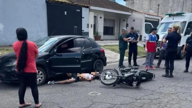 Un oficial de la Policía de la Ciudad se resistió a un robo y mató a tiros a dos delincuentes