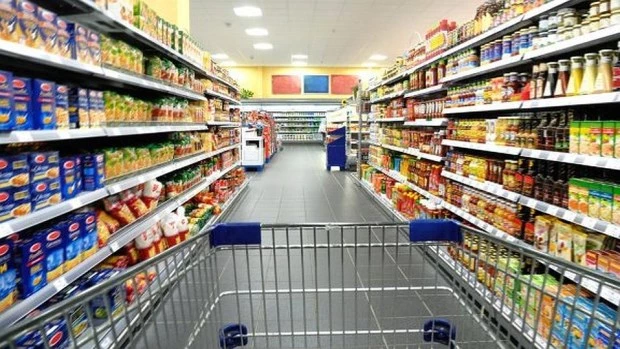 Las ventas en supermercados crecieron 1,6% en octubre, según el Indec