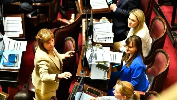 Bullrich y Santilli negocian el Presupuesto: el Gobierno confía en conseguir 37 votos para aprobar el capítulo 2