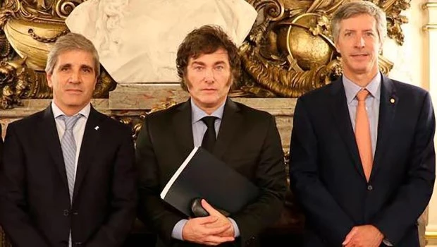 El Gobierno debe negociar una alianza centrista