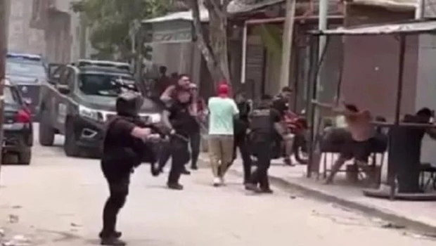 Pasaron a disponibilidad a un policía de la Ciudad por el crimen del vecino de Lugano