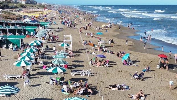 Una familia tipo necesita casi $4 millones promedio para veranear en el país