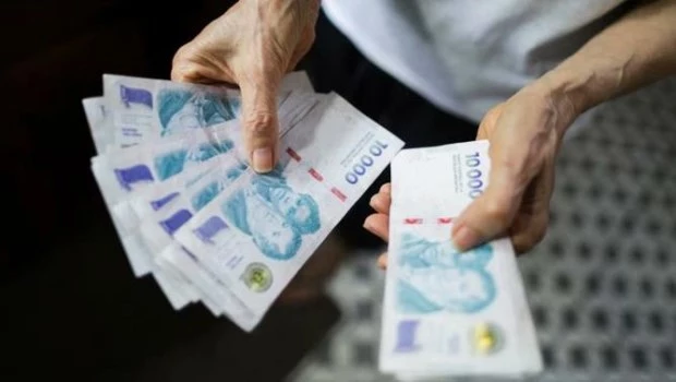 Alquileres, transporte, prepagas y servicios: todos los aumentos que llegan con el nuevo año