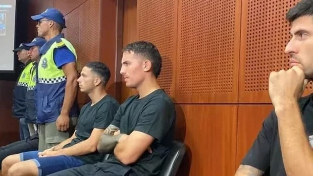 Un juez absuelve a 4 futbolistas acusados de abuso sexual por una joven tucumana