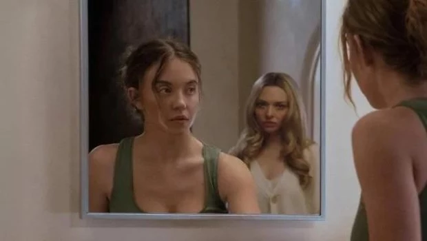 La dupla de Amanda Seyfried (Nina) y Sydney Sweeney (Millie) funciona muy bien.