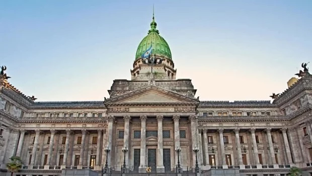 La Libertad Avanza buscará evitar la embestida opositora contra el DNU de inteligencia en el Congreso