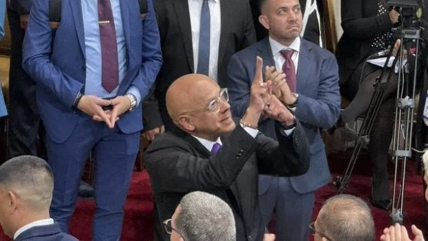 El chavista Jorge Rodríguez es reelecto presidente del Parlamento de Venezuela