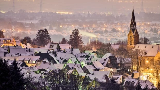 Nieve y hielo causan estragos en toda Europa y Francia reporta 5 muertos por la ola de frío