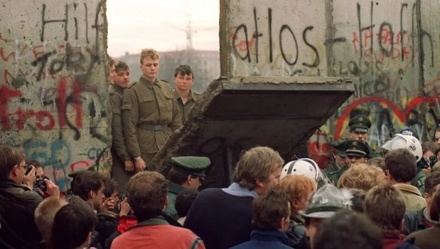 A la revolución de 1989 le sucedió la reacción del Socialismo del siglo XXI. Sin embargo los principios liberales, capitalistas y republicanos siguen vigentes.