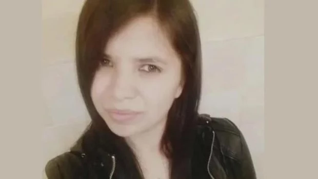 Vanesa Escalante murió en el acto, mientras que su pareja y la hija de ambos debieron ser trasladados de urgencia.