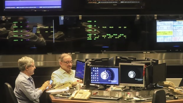 Con el dólar estable, las acciones locales sufrieron la peor caída desde noviembre