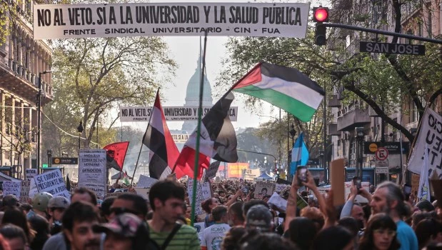 Perdura en algunas universidades públicas una prédica marxistoide y antioccidental que pudre las cabezas.