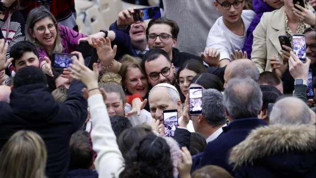 El Papa anima a los jóvenes a combatir la soledad y a construir vínculos auténticos