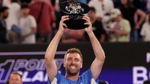 Un tenista amateur sorprendió a Sinner y ganó un millonario premio