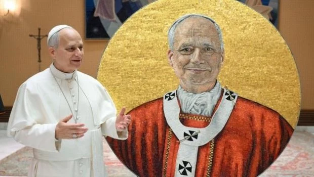 León XIV ya tiene su mosaico en la basílica de San Pablo Extramuros