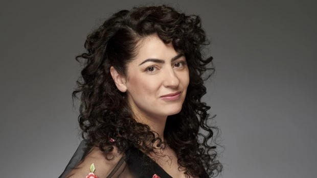 ‘Vicky’ Almeida es la nueva incorporación de la comedia coescrita y dirigida por Juan José Campanella. Dice que la conmueve el material.