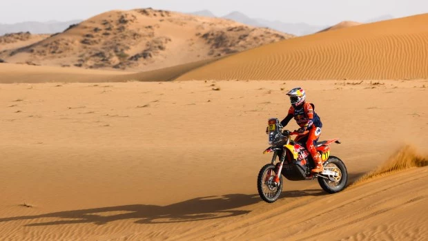 Luciano Benavides es el nuevo líder del Dakar y sueña con la consagración en motos