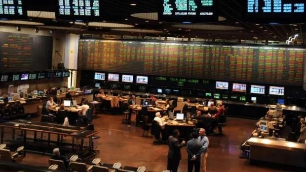 Con buenos resultados en los bonos, las acciones operaron con disparidad y el riesgo país se ubicó en 564 puntos