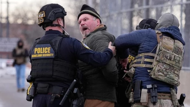 El Pentágono prepara a 1.500 soldados para un posible despliegue en Minnesota