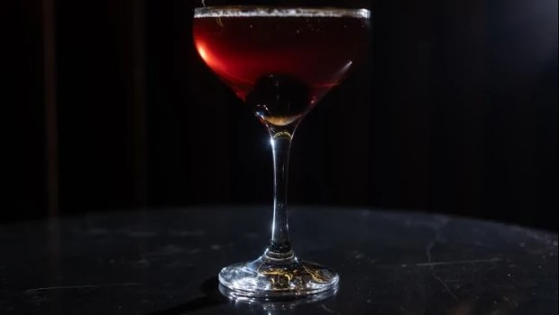 Carta de cócteles inspirada en vinilos