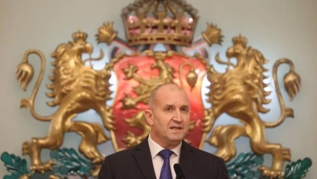 Rumen Radev renuncia tras 9 años en el poder.