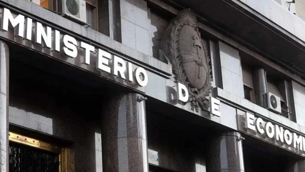 Economía formalizó un canje de deuda