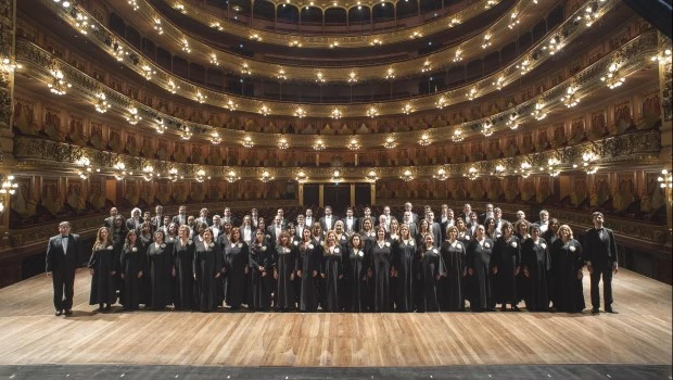 Alberto Balzanelli, autor de ‘El coro en la ópera’, fue director en tres períodos del coro estable del Teatro Colón.