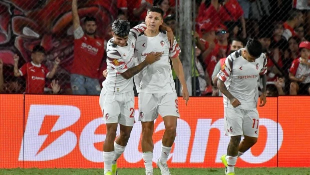 Mano a mano en Avellaneda