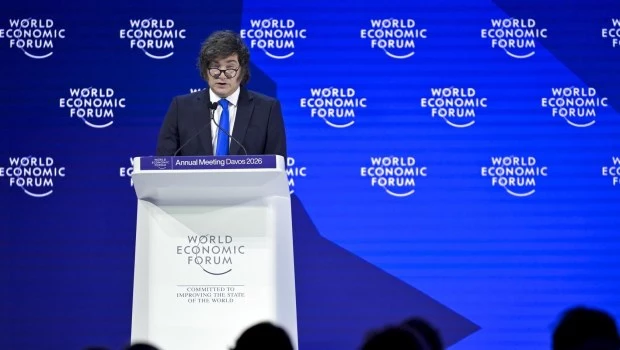 Con los políticos desactivados y la economía en piloto automático