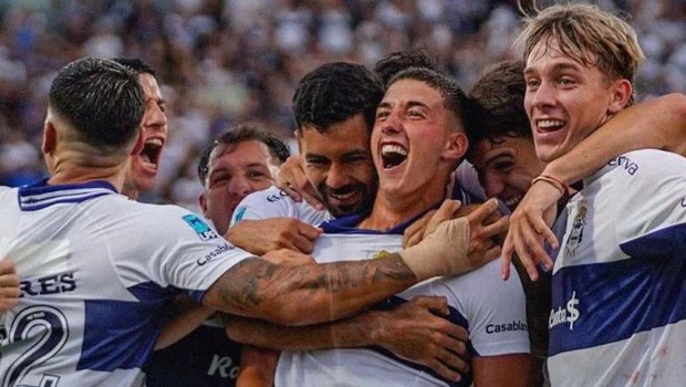 Un lobo se comió a la Academia