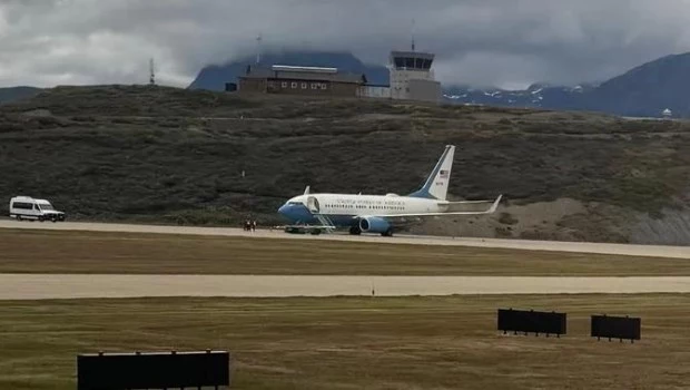 Un avión del Departamento de Defensa de Estados Unidos aterrizó en Ushuaia