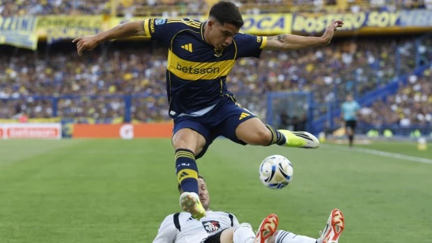 Un cabezazo le dio un respiro