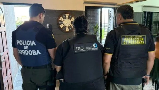 Un joven fue detenido en Córdoba por tenencia y distribución de material de abuso sexual infantil