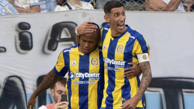 EL Fideo amargó a la Academia