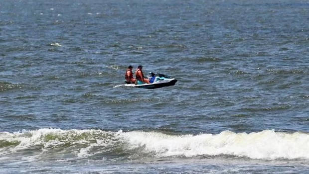 Apareció sin vida un hombre que había ingresado al mar en Santa Teresita