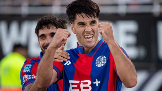 El Ciclón es puro corazón y gana (con polémica)