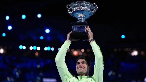 Histórico: Alcaraz conquistó el Australian Open y sigue batiendo récords