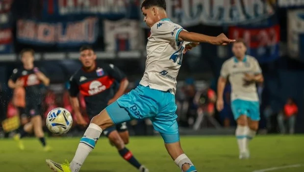 La Academia, sin rumbo: cayó en Victoria ante Tigre (3 a 1)